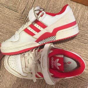 Adidas Cream and Red Sneakers Forum 84 Low Pro